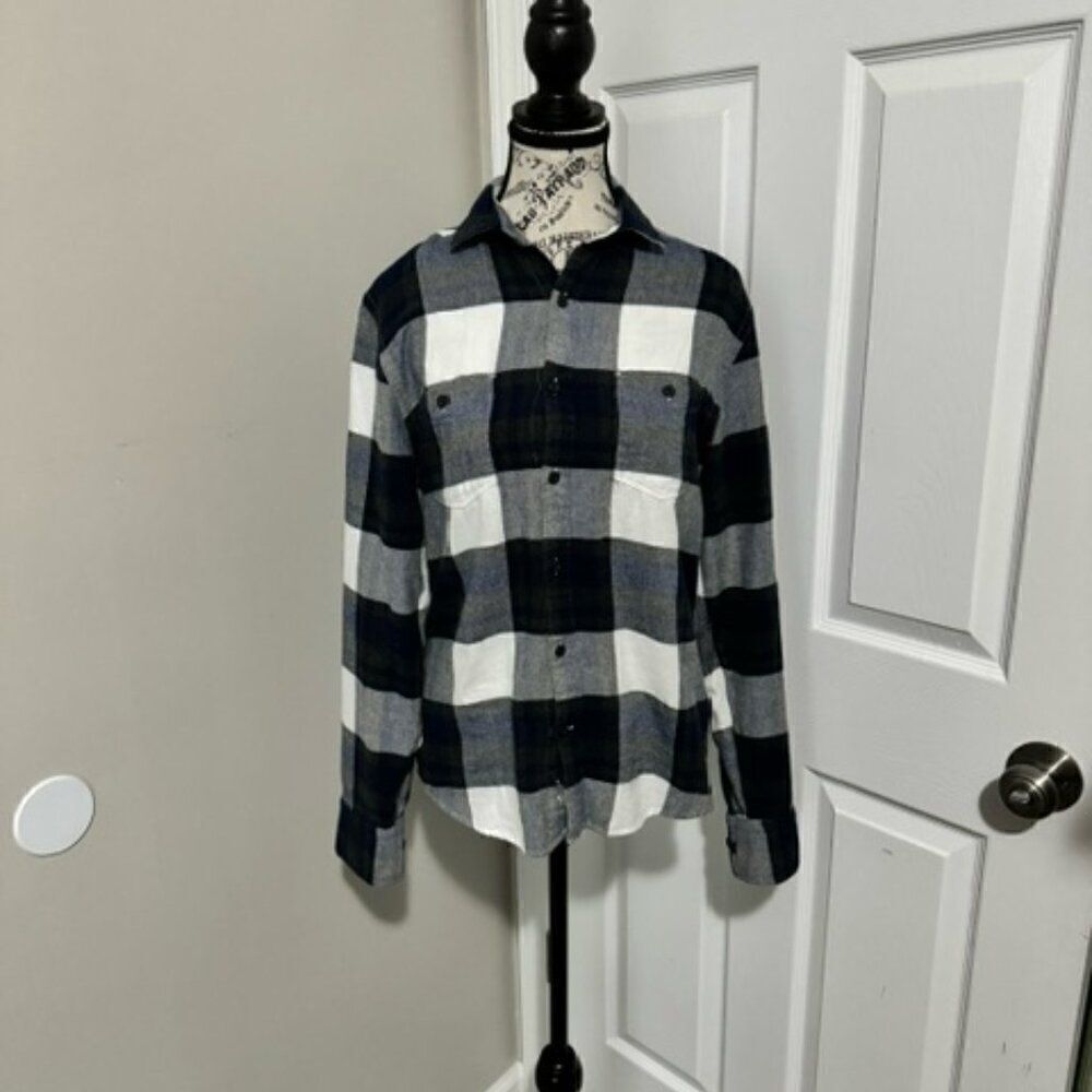 USED Woman's Express Long Sleeve Button Down Shirt Color Navy/White Size S